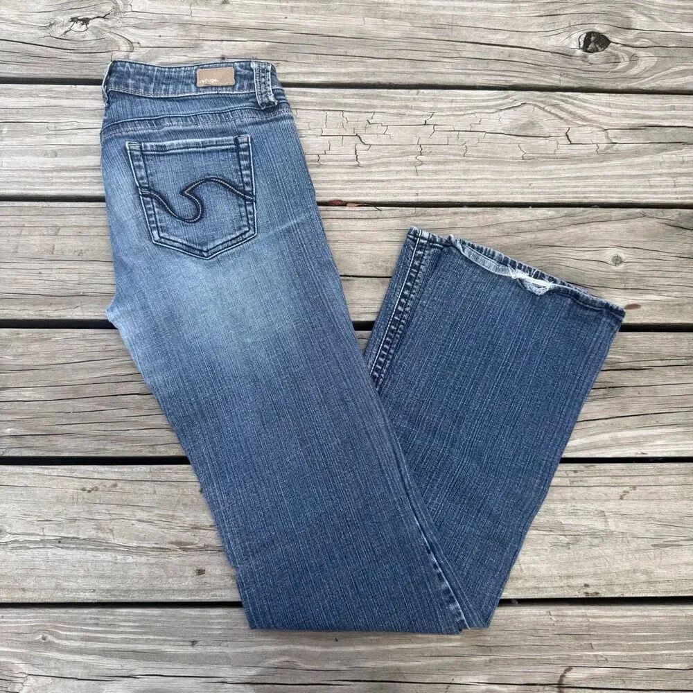 Refuge Low Rise Flare Blue Women’s Jeans Y2K